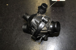 2004-2010 E60 E61 E90 E91 E92 E93 BMW 525I 530I 538I THERMOSTAT HOUSING R1137 image 7