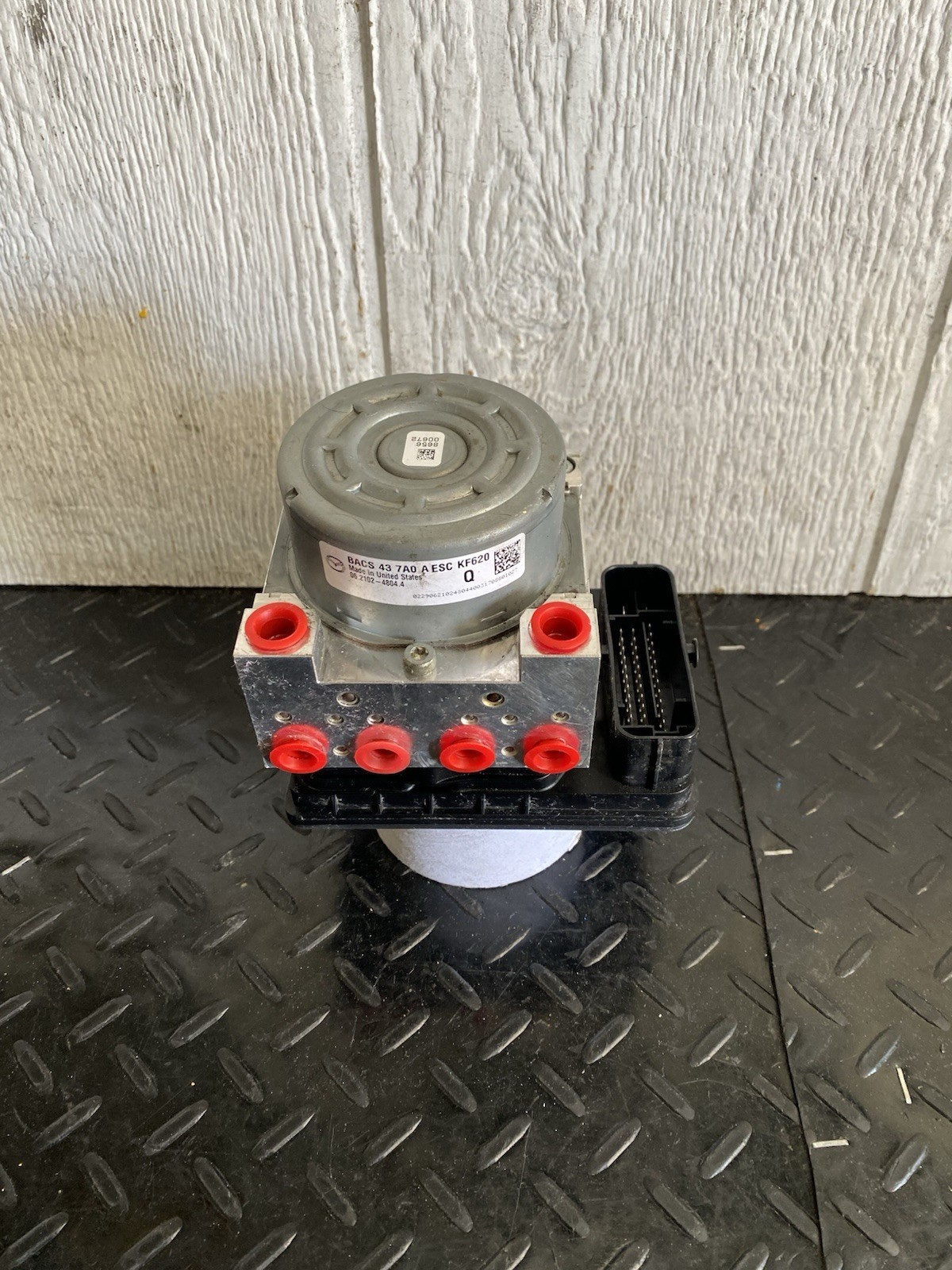 OEM 2017-2018 Mazda 3 ABS Anti-Lock Brake Pump Assembly | BACS437A0 - £122.88 GBP