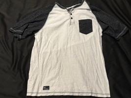 Distortion Men’s Henley T-Shirt XL Gray White Raglan Pocket Tee Cotton B... - $14.95