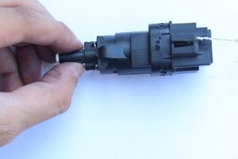 2006 VOLVO V50 BRAKE PEDAL LIGHT SENSOR SWITCH K4233 image 5