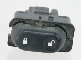 2002-2005 Ford F250 F350 Left Driver Side Door Lock Switch OEM 3012 - £18.50 GBP