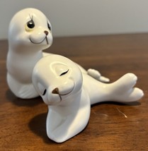 VTG Mother &amp; Baby Pup Pair White Seals Set of 2 Figurines Ceramic Oxford Mexico - £6.34 GBP