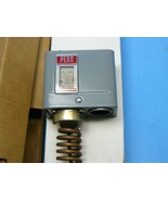 Johnson Penn A72AA-4C Thermostat Cooling Coiled Bulb DPST 15-55 F Close New - $1,425.32 MXN
