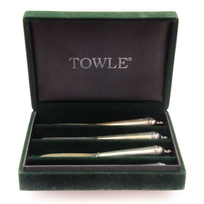 Primary image for Set of 4 Silver Plated Towle Butter Knives In Green Display Box