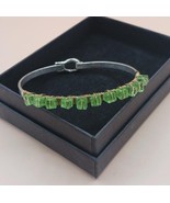 Vintage Silvertone wrapped  Green Bead Bracelet - €17,36 EUR