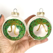 2000 Christmas Wreath Handpainted By Cher Glass Balls Holiday Ornaments ... - $9.95