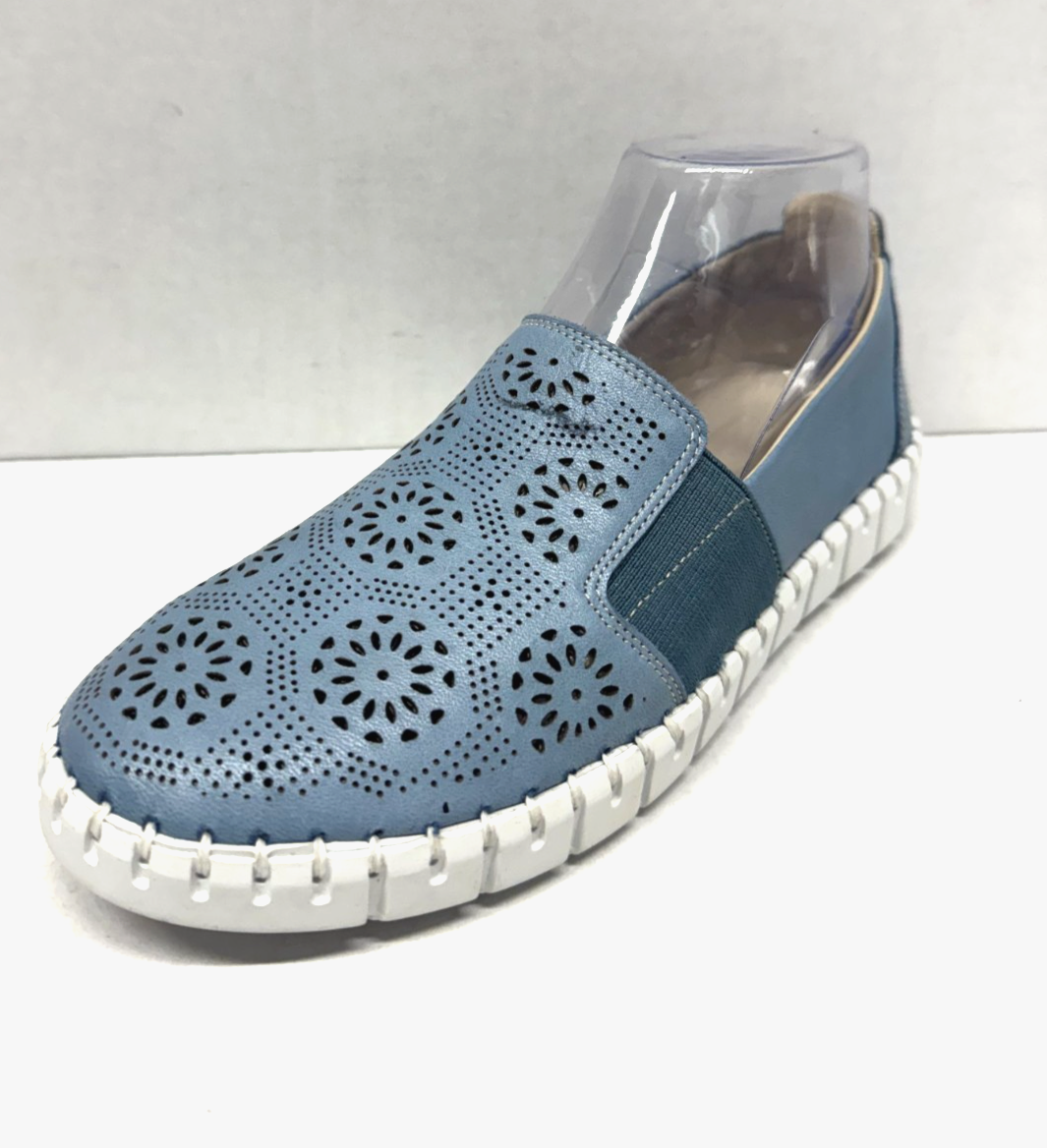MIZ MOOZ SLIP ON PERFORETED LEATHER SNEAKERS BLUE  37EU / 7US  # K-108 Item image 2