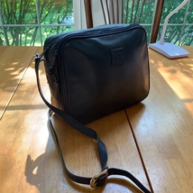 Giani Bernini Navy Box Leather Shoulder Bag Travel Purse Zip Vegan Pockets - $337.75 MXN
