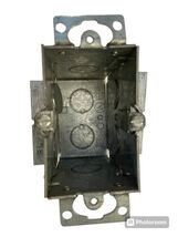 1PC SWB20  3-1/2” DEEP, GANGABLE 1-GANG OLD WORK TIGERGRIP BOX 1/2&quot; KO - $112.18 MXN