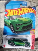 Hot Wheels &#39;18 Camaro SS Then And Now Series Green - £5.71 GBP