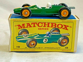 Vtg Matchbox Series No 19 Lotus Racing Car Lesney England Diecast Toy w/ Driver - £63.67 GBP