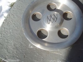 1996 1997 1998 1999 BUICK LESABRE ROADMASTER PARK AVENUE CENTER HUB CAP ... - $32.82