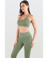 Laurel Green Seamless Ribbed Spaghetti Straps Bra Leggings Sports Set - $2,900.70 MXN