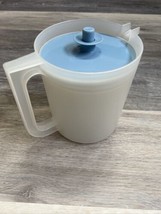 Vintage Tupperware Sheer Pitcher Blue Lid Push Button Seal 1575-5 FShp 1... - $15.79