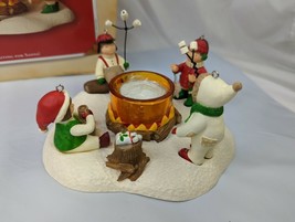 Hallmark Keepsake Waiting for Santa! Ornament Display Base 2003 - $12.95