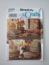 Simplicity 8069 Backpack Fannypack Cosmetic Case Covers Sewing Pattern Uncut - £9.94 GBP