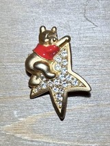 Disney Brooch/Pin Gold Tone Crystals Winnie The Pooh Hugging Star RARE - £112.10 GBP