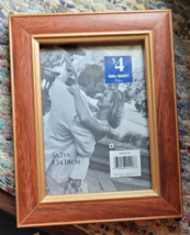 New Decorel 5&quot;x7&quot; Wooden Photo Frame Tabletop Desk Mantle Room Decoration - $148.93 MXN