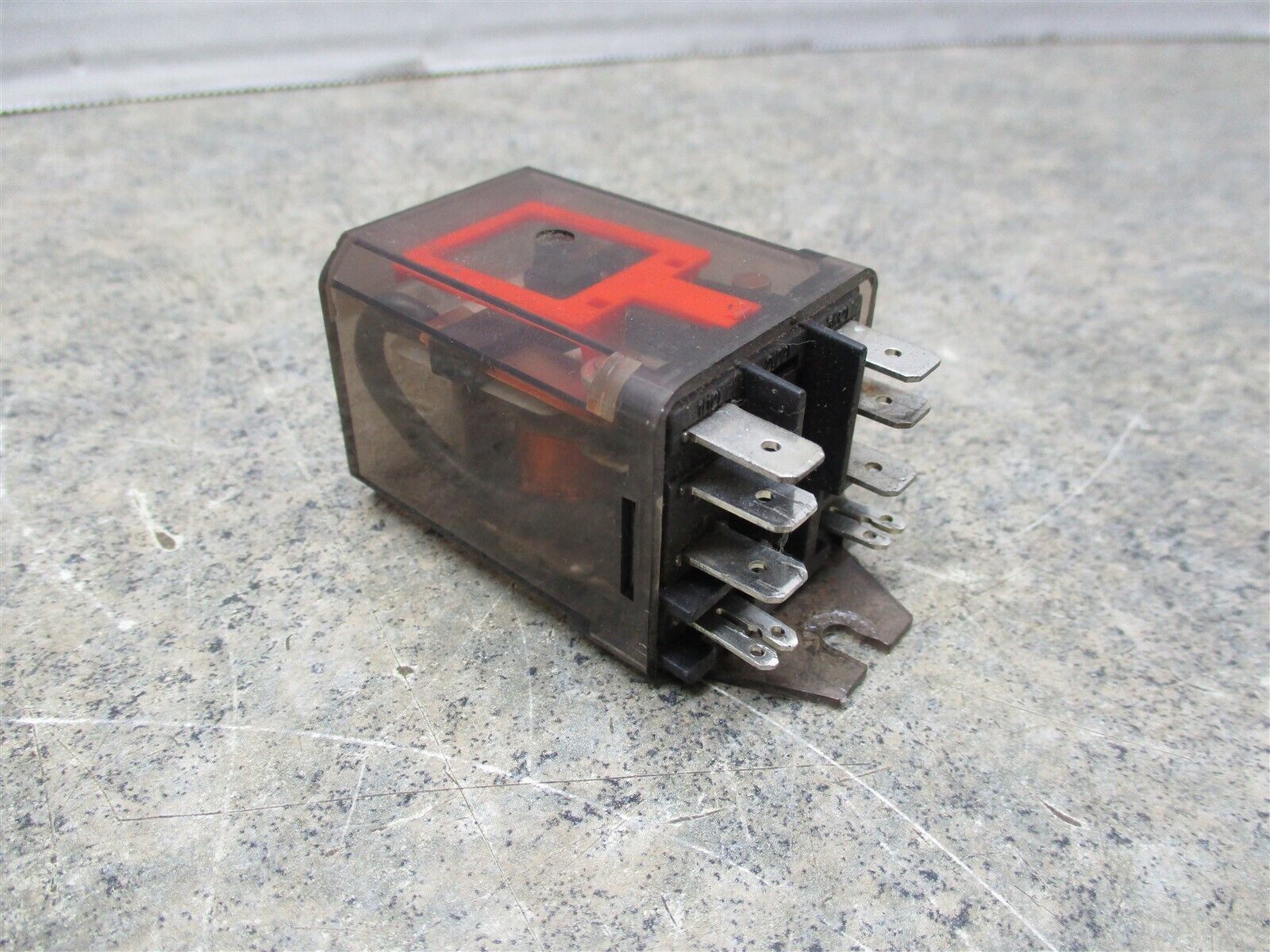 Friedrich Air Conditioner Relay Broken Tab Part  RM805524