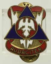 Vintage US MILITARY DUI Pin 78th Training Divison Motto AUDACITER - $184.27 MXN