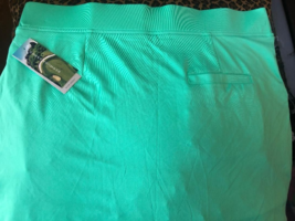 NWT Ladies BERMUDA SANDS Mint Leaf Green Pull On Knit GOLF SKORT - L & XL image 2