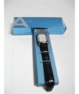 Avon Montre quartz Bracelet/watch classique Pour Elle leather strap Easy to read - £11.75 GBP