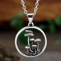 Magical Mushroom with frog Necklace - £3.19 GBP