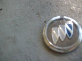 1991 1992 BUICK PARK AVENUE SIDE ORNAMENT TRIM EMBLEM USED OEM - $623.80 MXN
