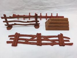 Lot Of (4) Vintage 1960s Toy Playset Fences And Logs 2-5&quot; - $14.56 CAD