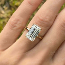 2.25Ct Emerald Cut VVS1 Diamond 14K Yellow Gold Finish Solitaire Engagement Ring - £69.77 GBP
