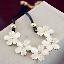 Crystal Flower Chokers Necklace Necklaces &amp; Pendants Woman Gift - £7.98 GBP+