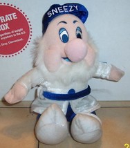 Disney Store Exclusive 12&quot; Snow white &amp; The Seven Dwarfs SNEEZY winter plush toy - £11.46 GBP