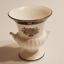 Wedgwood Fine Bone China Mini Bud Vase Urn. - £18.01 GBP