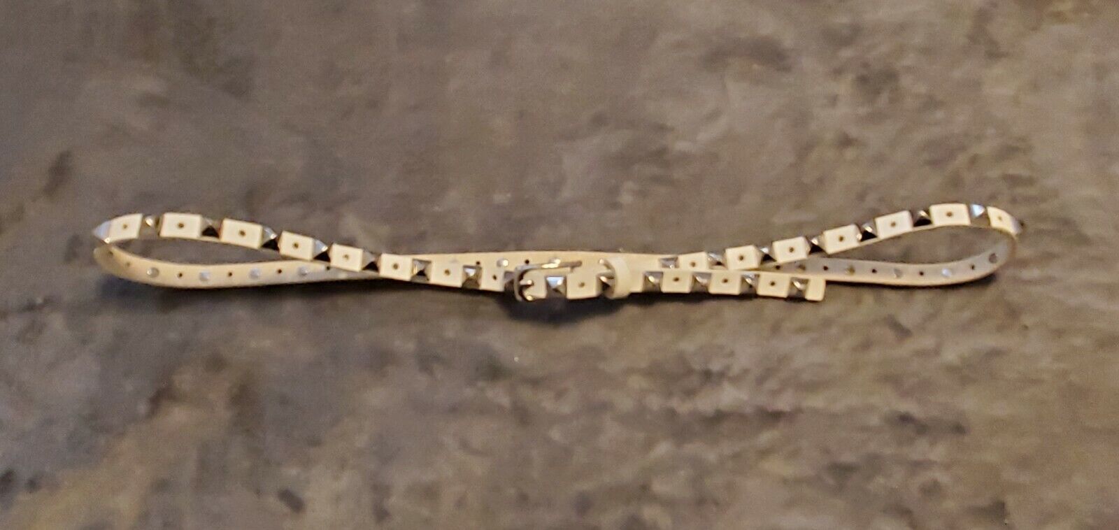 VINTAGE 1980&#39;s PUNK ROCK WHITE LEATHER STUDS THIN BUCKLE BELT - $100.00
