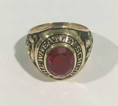 10k Yellow Gold 1965 Vintage The Wheatley School Ring With Ruby Stone - £452.16 GBP
