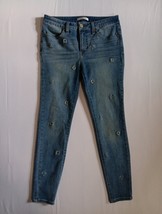 Lauren Conrad Jeans Flower Embroidery Super Skinny Size 8  Light Blue Fade - $218.24 MXN