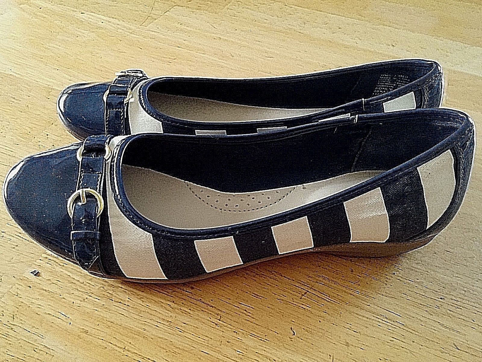 Primary image for SOLE SENSIBILITY LADIES NAVY STRIPE BALLET FLATS-7M-GENTLY WORN-FABRIC/MAN-MADE