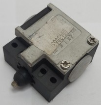 Eaton AT0-11-1-IA Limit Switch - $17.41