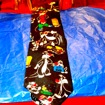 Really cute vintage Looney tunes tie - $18.81