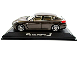 Porsche Panamera S Gen 2 Jahr 2014 Paul&#39;s Model Art Minichamps Massstab 1:43 - £49.92 GBP