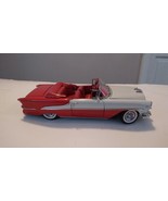 Red & White Oldsmobile Super 8 Danbury Mint - $1,160.28 MXN