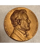 ABRAHAM LINCOLN BRONZE MEDAL, MEDALLIC ARTS CO. 70 mm, 2 3/4&quot; - $1,382.13 MXN