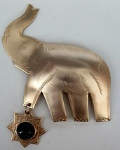 ELEPHANT Brooch Pin Engraved Brass Indian Design with Hanging Star Charm Vintage - £15.72 GBP