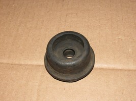 Fits 90-96 Nissan 300zx Lower Radiator Holder Mounting Rubber Bushing - $37.62