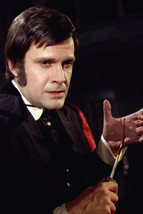 Ralph Bates As Lord Courtley In Taste The Blood Of Dracula 11x17 Mini Poster - £10.17 GBP