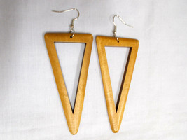 Dirty Blonde Brown Wood Point Triangle Geometric Bohemian Elemental Earrings - £5.57 GBP