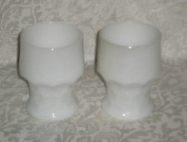 Set of 2 vintage chunky white opaque milk glass goblets drinking glasses - £2.36 GBP