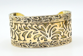 Premier Designs Monte Carlo Silver Tone Embossed Cuff Bracelet - £12.50 GBP