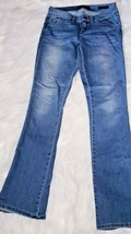 EUC GUESS Jeans - $51.03