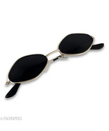 Women Black Metal Cateye , UV Protected Sunglasses (Pack of 1) - $474.76 MXN